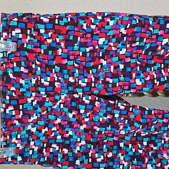 Attyre Blue and Pink Geometric Leggings - Picture 4 of 6